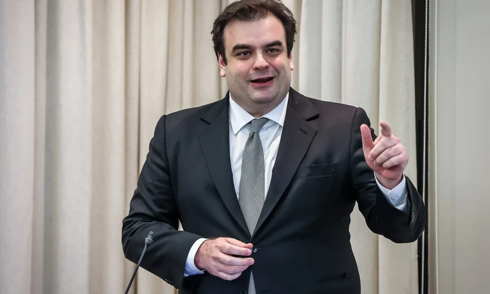 Σχολείο: Οι 11 καινοτομίες που εξήγγειλε ο Πιερρακάκης στη ΔΕΘ